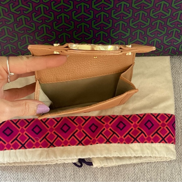 Tory Burch Tan Leather Wallet in Caramel - Picture 3 of 5